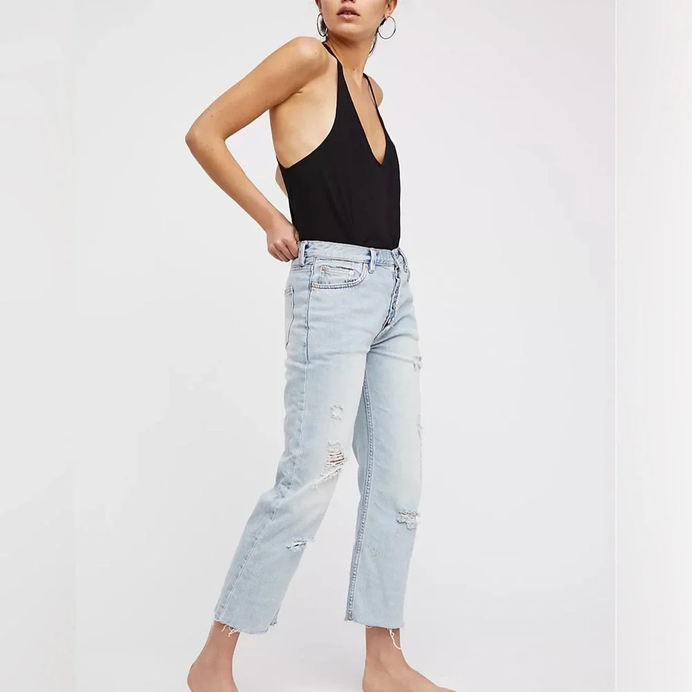 We The‎ Free Rolling On The River Light Wash Distressed Crop Jeans Size 26 - Picture 4 of 10
